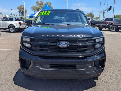 Certified 2025 Ford Expedition Active AWD/4WD image 8