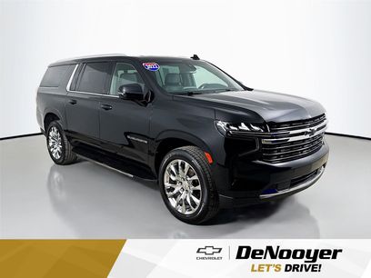 Used 2022 Chevrolet Suburban LT w/ Luxury Package