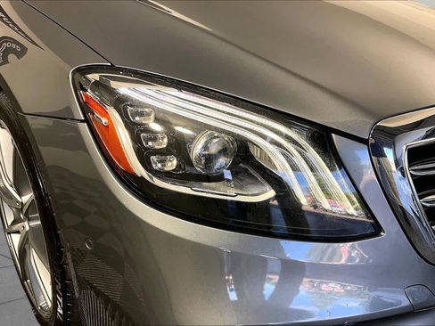 Used 2018 Mercedes-Benz S 560 Sedan image 26