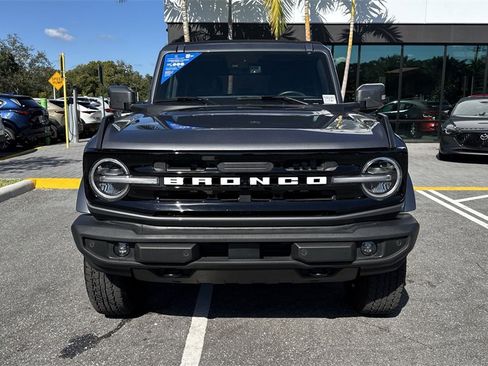 Used 2023 Ford Bronco Outer Banks image 9