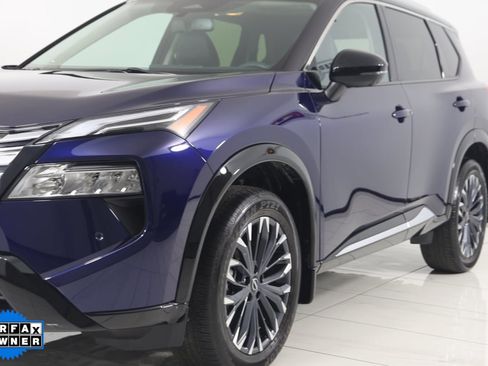Used 2024 Nissan Rogue Platinum image 62