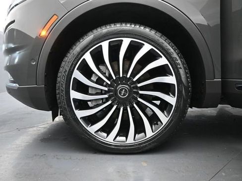 Certified 2022 Lincoln Nautilus Black Label AWD/4WD image 32
