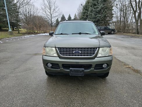 Used 2004 Ford Explorer XLT image 8