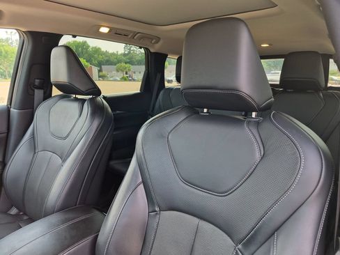 Used 2023 INFINITI QX60 Luxe w/ Cargo Package FWD image 32