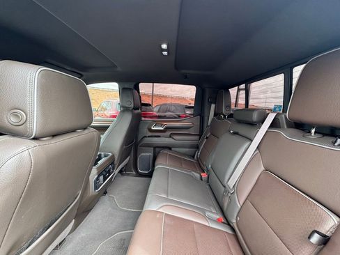 Used 2022 GMC Sierra 1500 Denali w/ Technology Package image 2