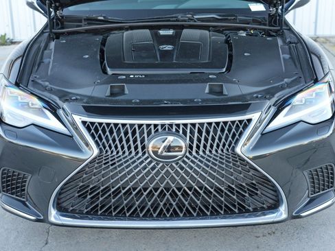 Used 2021 Lexus LS 500 w/ Cold Weather Package (CK) RWD image 8