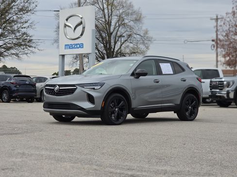 Used 2023 Buick Envision Preferred image 3