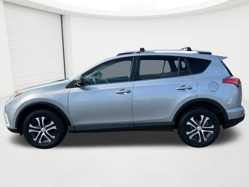 Used 2018 Toyota RAV4 LE w/ All Weather Liner Package AWD/4WD image 8