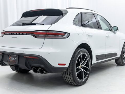 Used 2023 Porsche Macan AWD/4WD image 27
