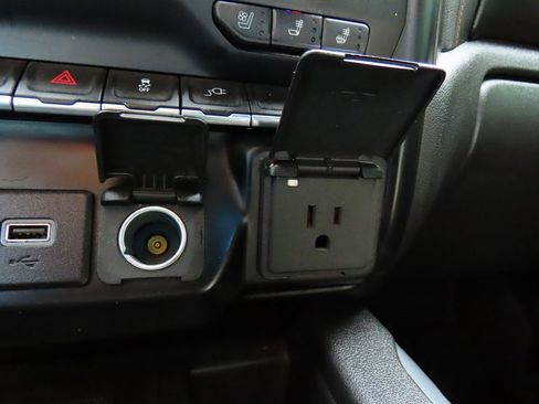 Used 2020 GMC Sierra 1500 AT4 w/ AT4 Premium Package image 34