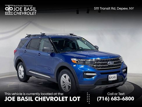 Used 2022 Ford Explorer XLT w/ Equipment Group 202A AWD/4WD image 1