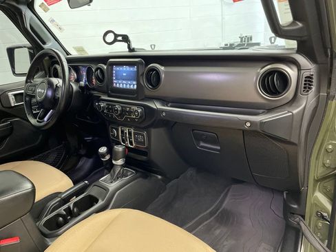 Used 2023 Jeep Gladiator Sport AWD/4WD image 24