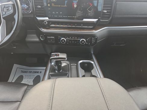 Used 2024 GMC Sierra 1500 Elevation w/ Elevation Premium Package AWD/4WD image 12