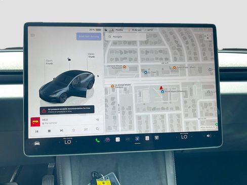 Used 2024 Tesla Model 3 Standard Range RWD image 30