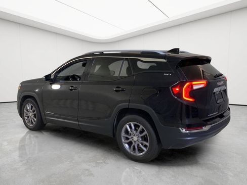 Used 2023 GMC Terrain SLT w/ LPO, Floor Liner Package FWD image 11