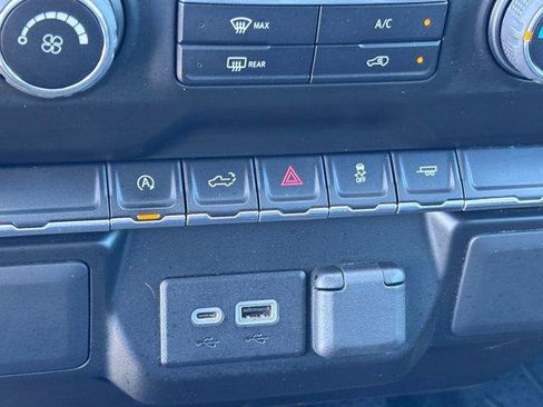 Used 2022 Chevrolet Silverado 1500 Custom RWD image 27