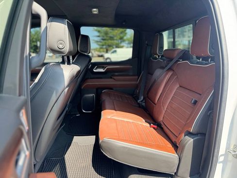Used 2023 GMC Sierra 1500 Denali Ultimate AWD/4WD image 25
