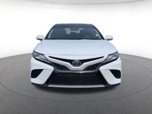 Used 2018 Toyota Camry XSE FWD image 8