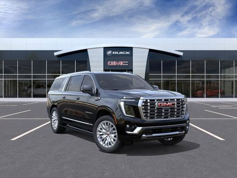 New 2025 GMC Yukon XL Denali w/ Denali Reserve Package image 12
