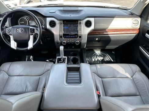 Used 2017 Toyota Tundra Limited w/ Limited Premium Package image 38