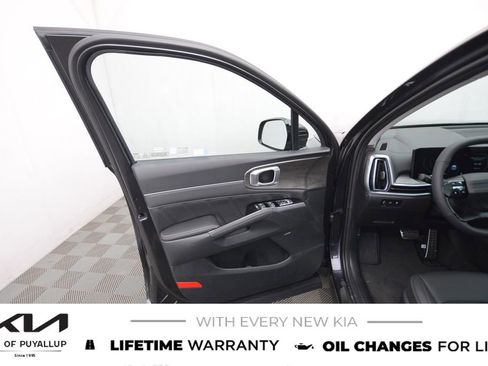 New 2026 Kia Sorento SX image 9