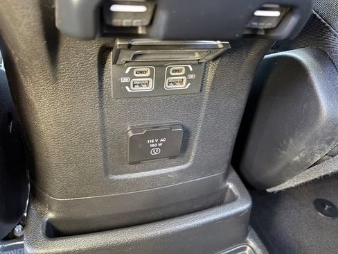 Used 2025 Jeep Wrangler Unlimited Rubicon 4xe w/ Convenience Group AWD/4WD image 9