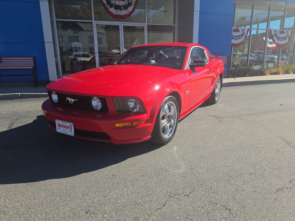 Used 2006 Ford Mustang GT RWD image 2