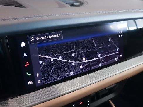 Certified 2024 Porsche Cayenne AWD/4WD image 20