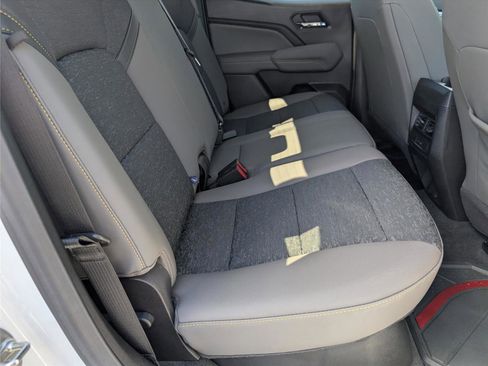 Used 2024 Chevrolet Colorado ZR2 w/ Technology Package image 37