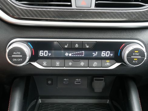 Certified 2023 Nissan Altima 2.0 SR FWD image 23