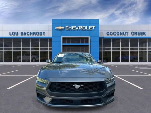 Used 2024 Ford Mustang Premium image 3