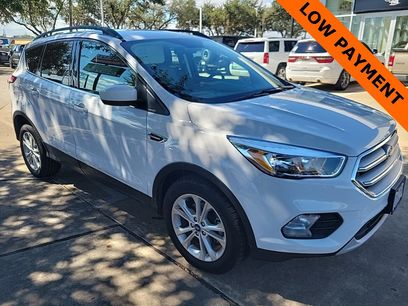 Used 2018 Ford Escape SE w/ SE Sync 3 Package