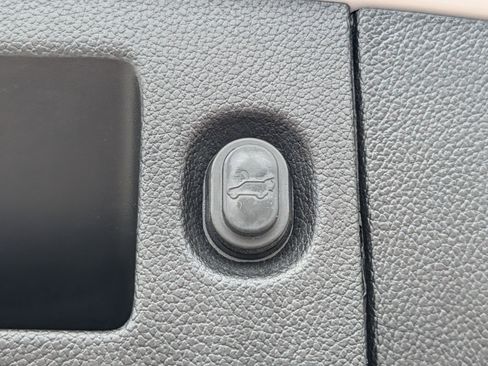 Used 2020 Chevrolet Tahoe Premier image 35