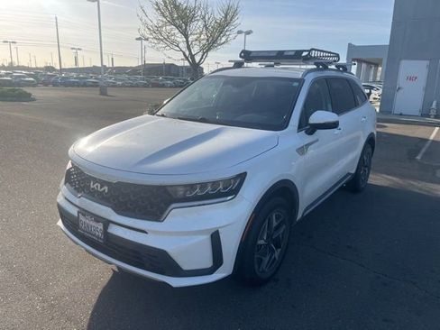 Used 2022 Kia Sorento S image 3