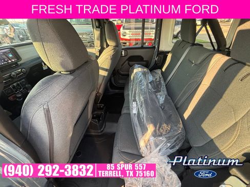 Used 2025 Jeep Wrangler Unlimited Sport AWD/4WD image 7