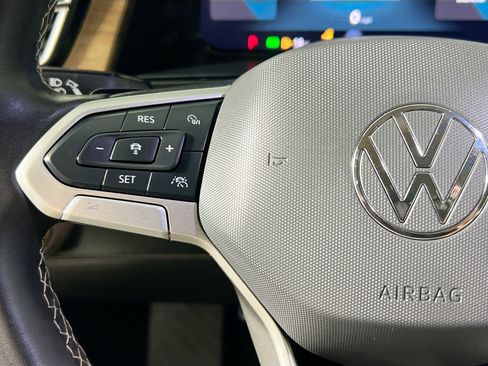 Used 2024 Volkswagen Atlas SE image 18