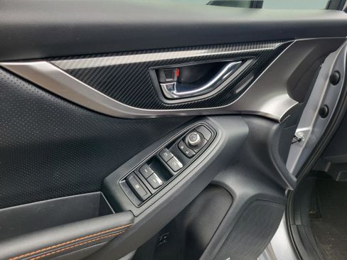 Used 2020 Subaru Crosstrek 2.0i Limited w/ Moonroof Package w/Navigation AWD/4WD image 15