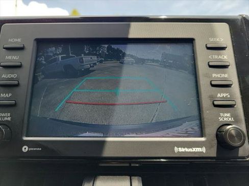 Certified 2022 Toyota RAV4 XLE w/ Convenience Package FWD image 22
