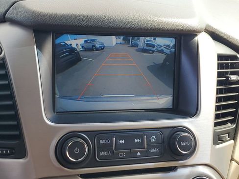 Used 2015 GMC Yukon Denali w/ Premium Package image 34