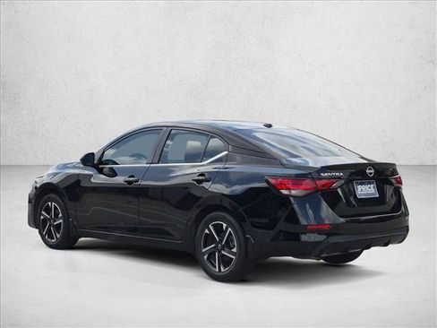 Used 2025 Nissan Sentra SV FWD image 7