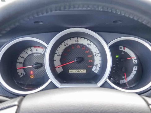 Used 2013 Toyota Tacoma PreRunner w/ TRD Sport Pkg image 25