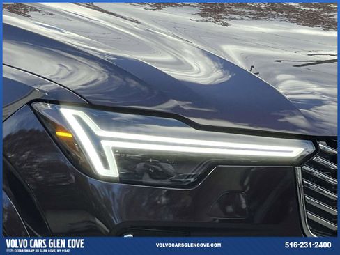 Certified 2025 Volvo XC90 B5 Core w/ Climate Package image 6