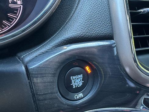 Used 2017 Jeep Grand Cherokee Overland w/ Jeep Active Safety Group image 48