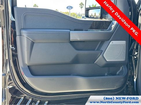 New 2026 Ford F250 Lariat w/ Black Appearance Package image 37