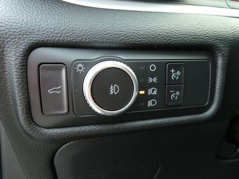 Used 2021 Ford Explorer XLT w/ Equipment Group 202A AWD/4WD image 27