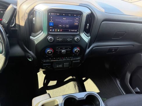 Used 2020 Chevrolet Silverado 1500 LT w/ Texas Edition AWD/4WD image 34