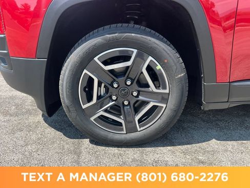 New 2026 Jeep Cherokee Laredo AWD/4WD image 23