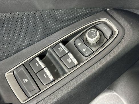 Used 2023 Subaru Ascent Touring AWD/4WD image 29