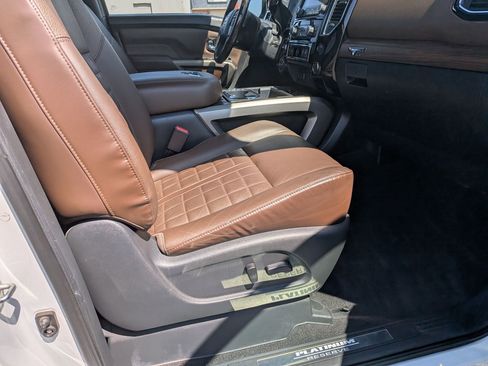 Used 2021 Nissan Titan Platinum Reserve w/ Moonroof Package image 29