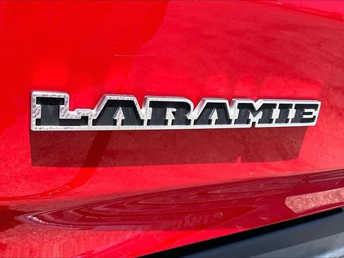 Used 2023 RAM 1500 Laramie AWD/4WD image 8